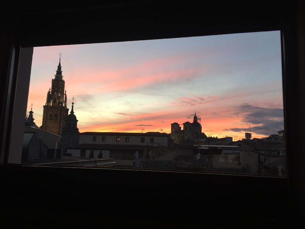 Teatro Rojas Apartment Toledo Luaran gambar